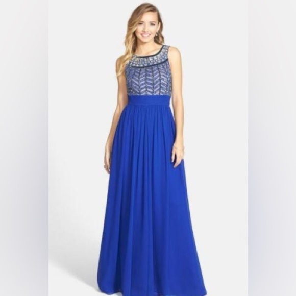 JS Collections Embellished Chiffon Gown Size 6 - Picture 11 of 13